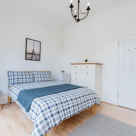 Comfortable Double Room For Your London Getaway מראה חיצוני תמונה