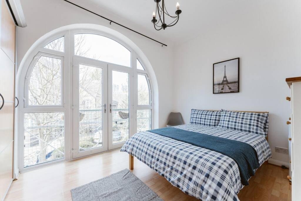 Comfortable Double Room For Your London Getaway מראה חיצוני תמונה